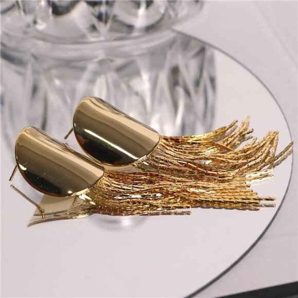 Gold Tassel Dangle Earrings | Vintage Retro Black Disc Statement Jewelry - Picture 6 of 7